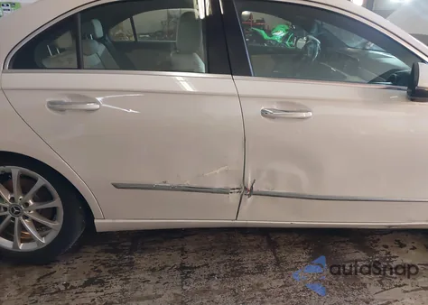 2020 Mercedes-Benz A 220 4Matic z USA, uszkodzony, nr VIN W1K3G4FB2LW043206